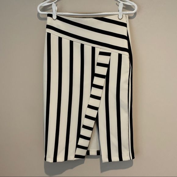 Black & White Striped Topshop Skirt Size 4 - Picture 1 of 10